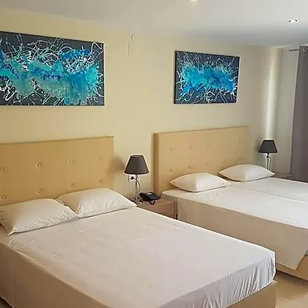 Prassino Nissi Hotel