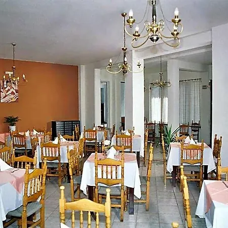Hotel Prassino Nissi Mesongí