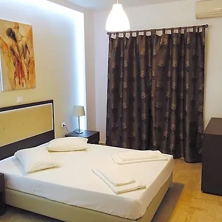 Hotel Prassino Nissi 2*